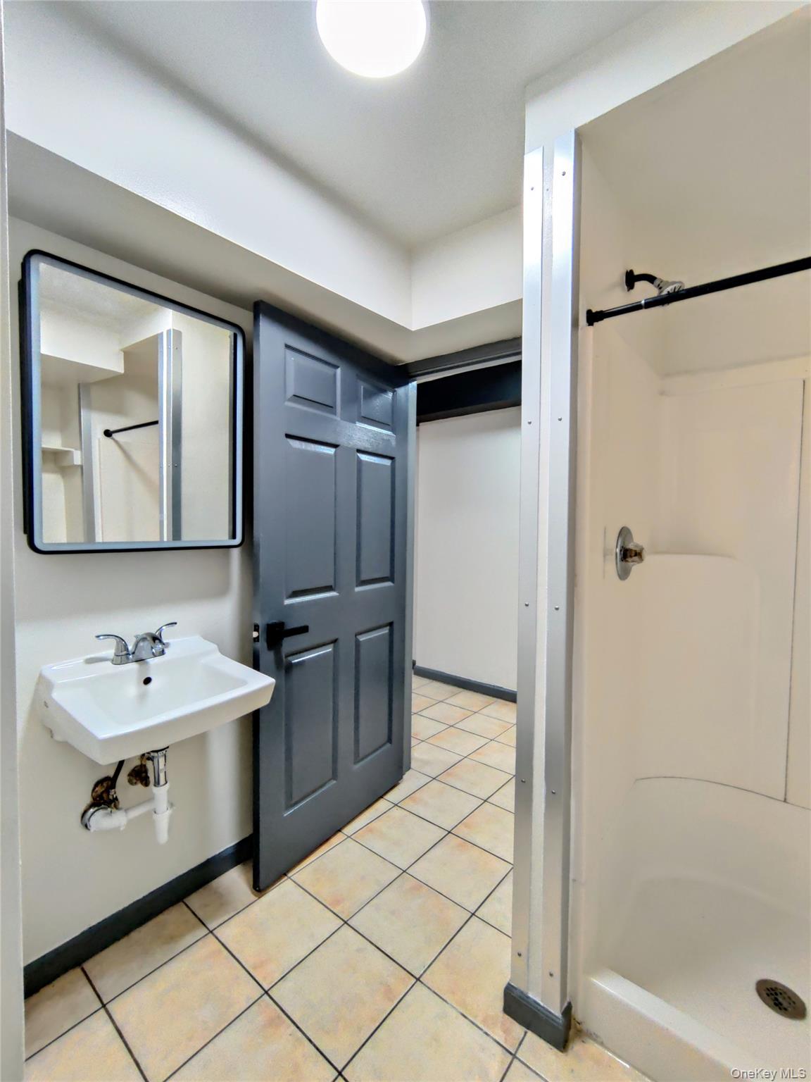 219 MILL Street Unit: 4