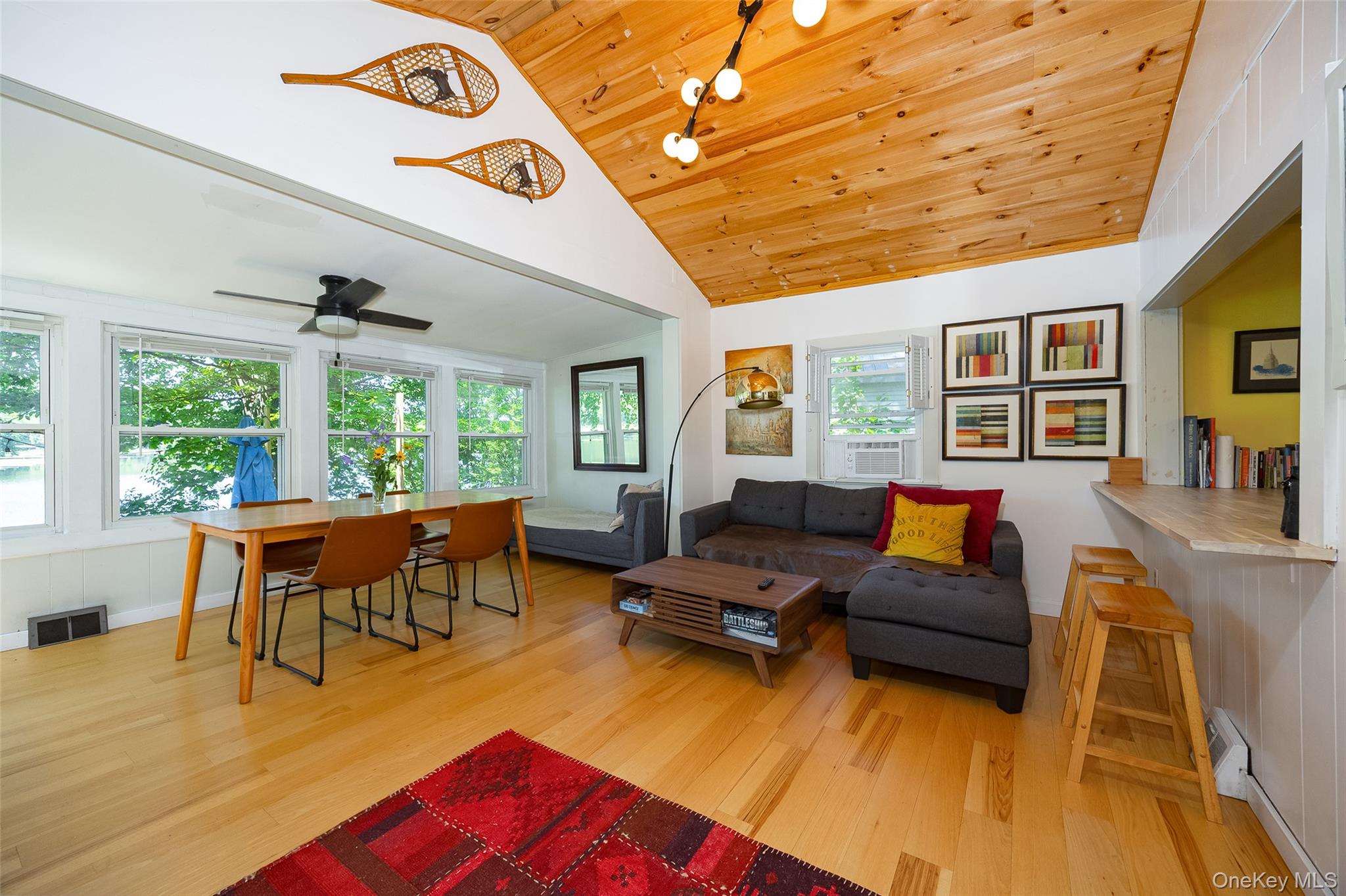 31 Lake Shore Drive