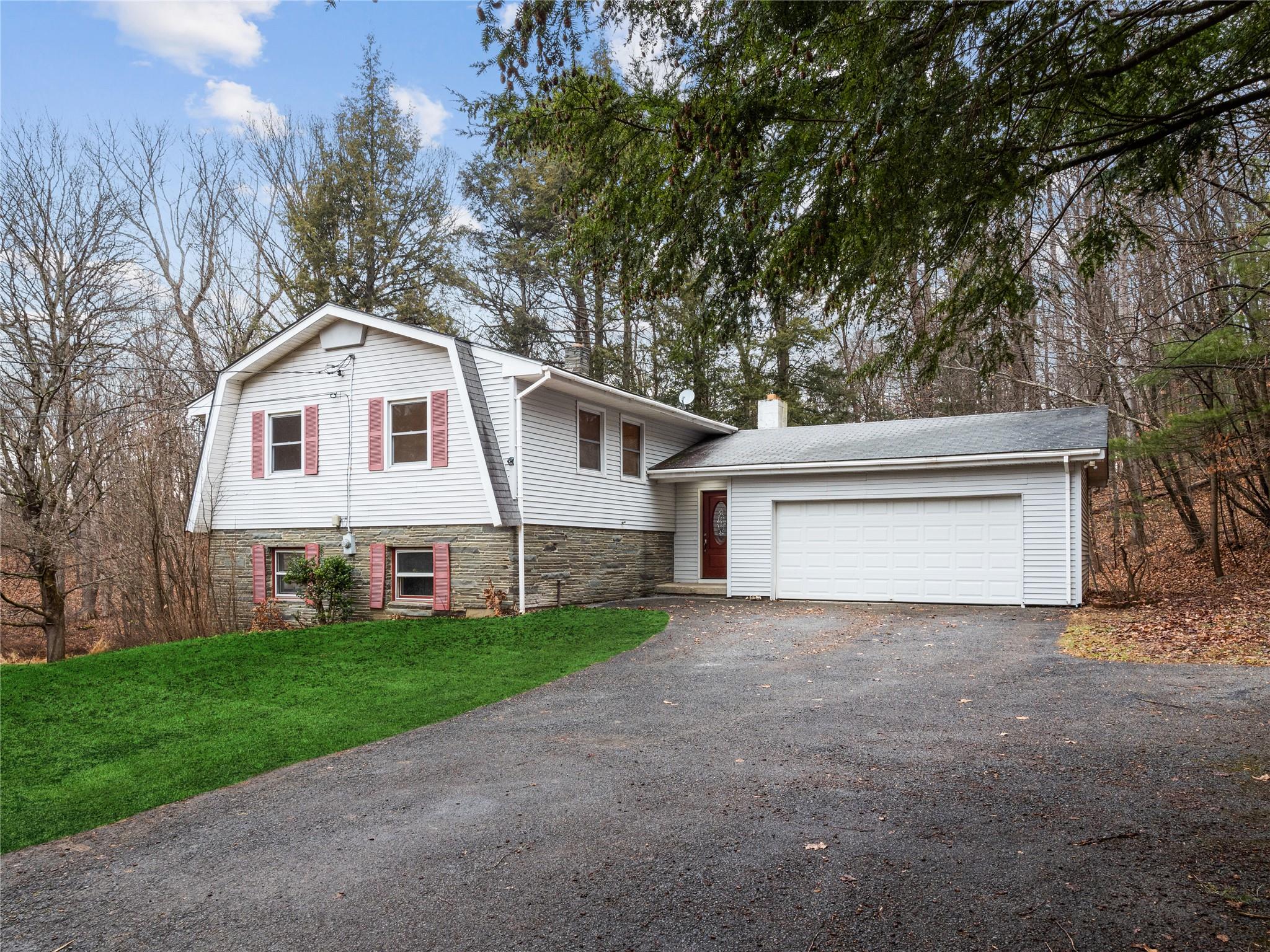 69 W Cookingham Drive