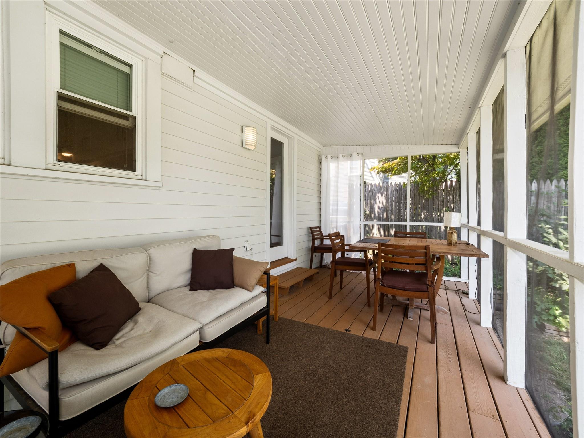 45 Oakwood Boulevard