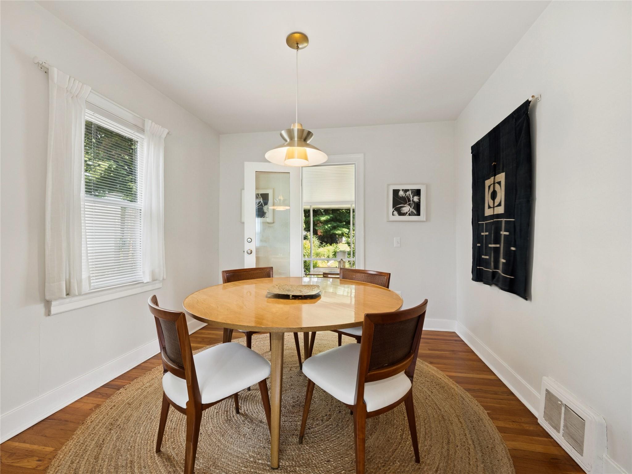 45 Oakwood Boulevard