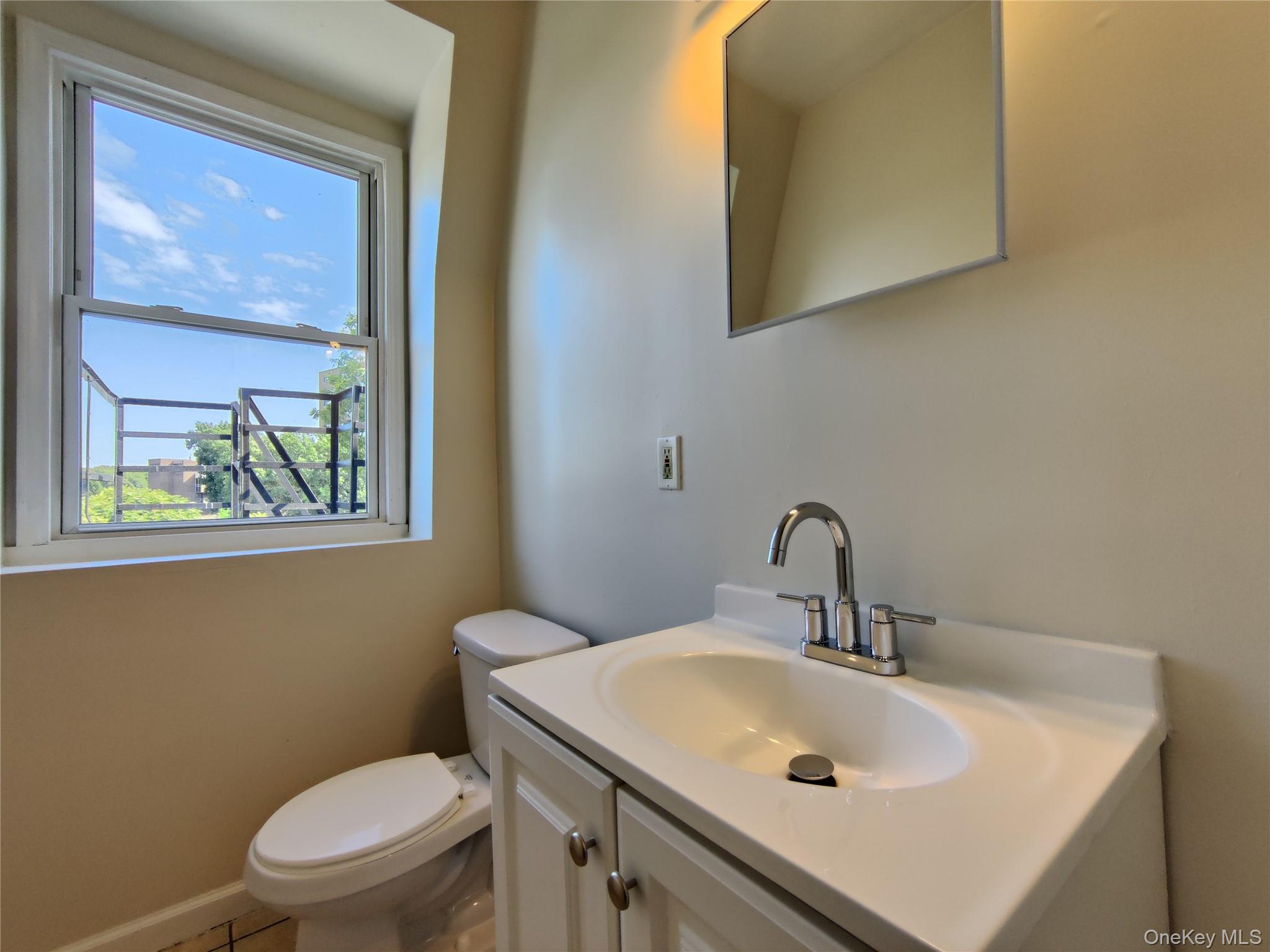 219 MILL Street Unit: 4