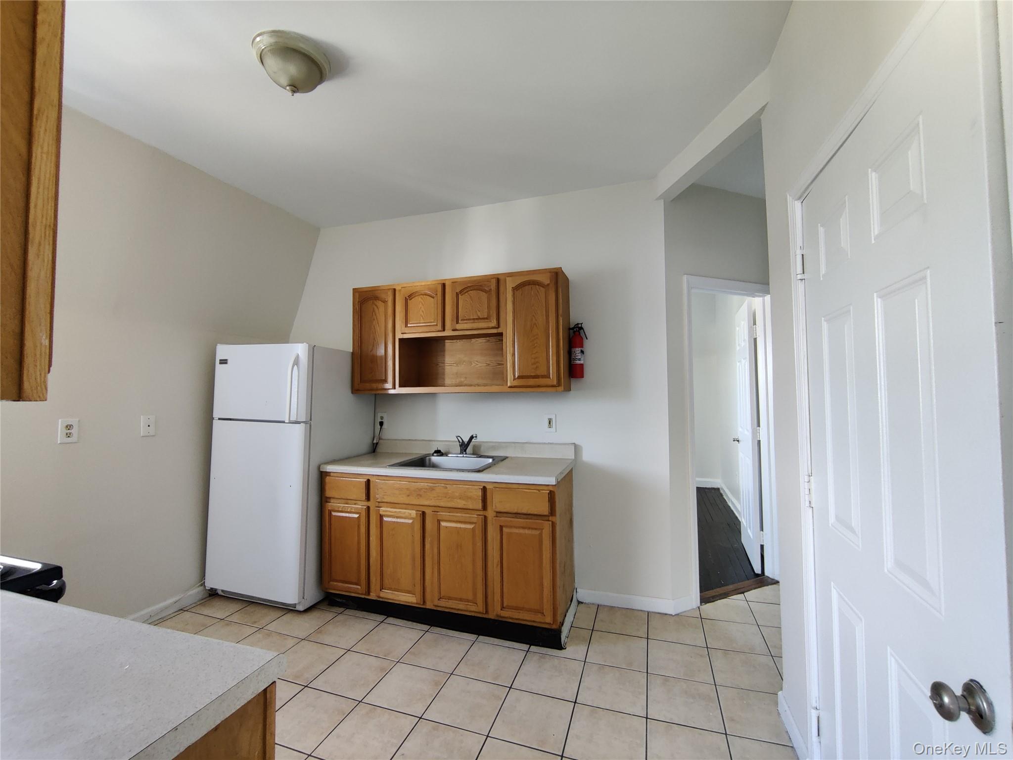 219 MILL Street Unit: 4