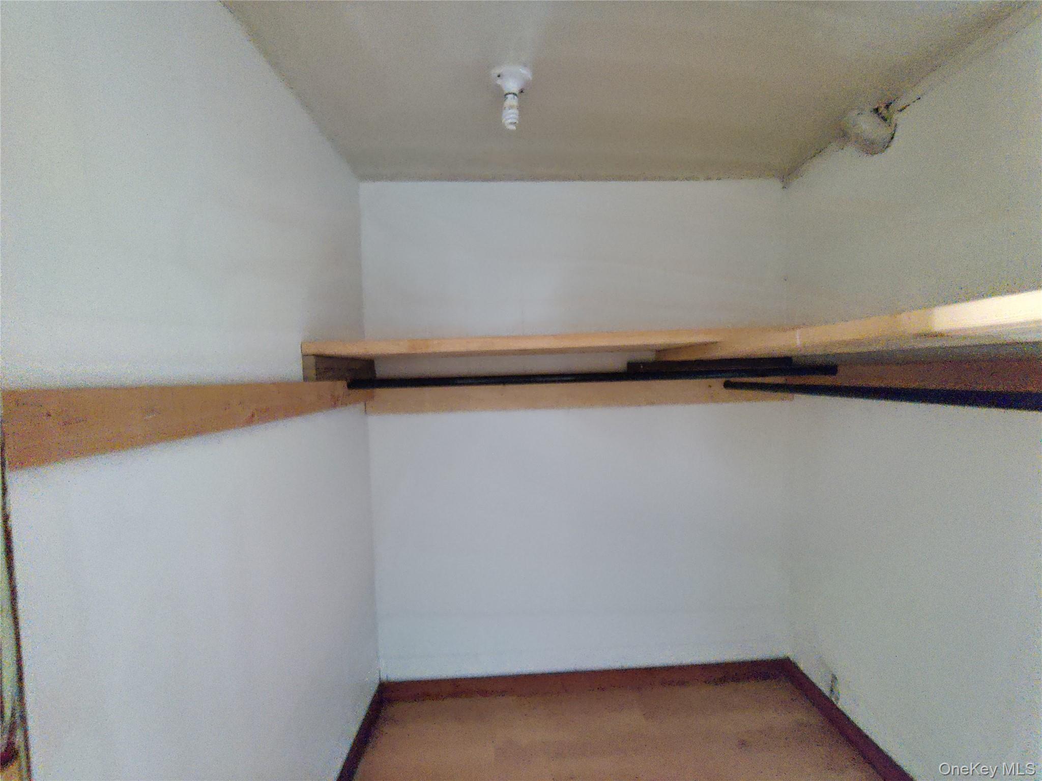 136 STRINGHAM Road Unit: 9C