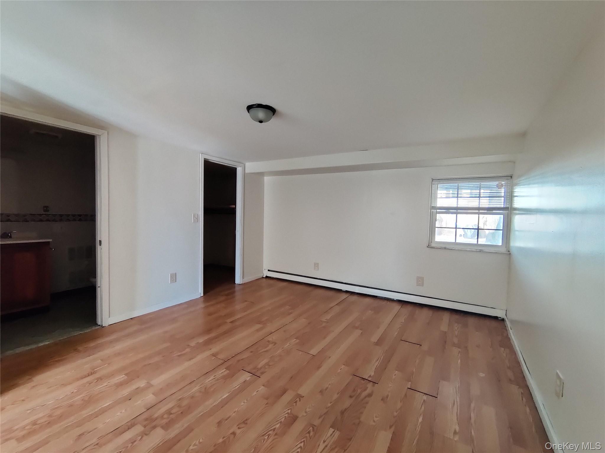 136 STRINGHAM Road Unit: 9C