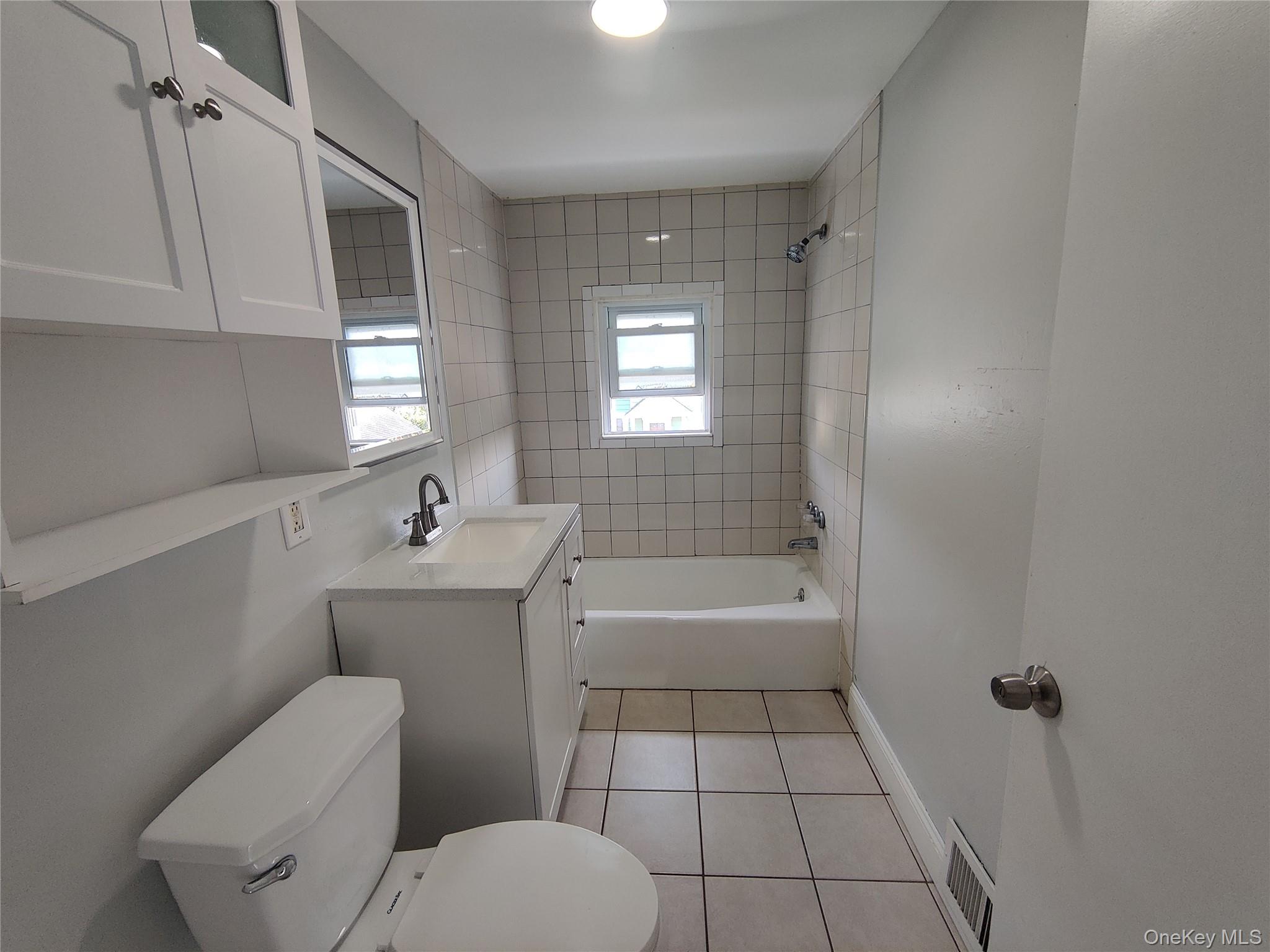 29 Harrison Street Unit: 2