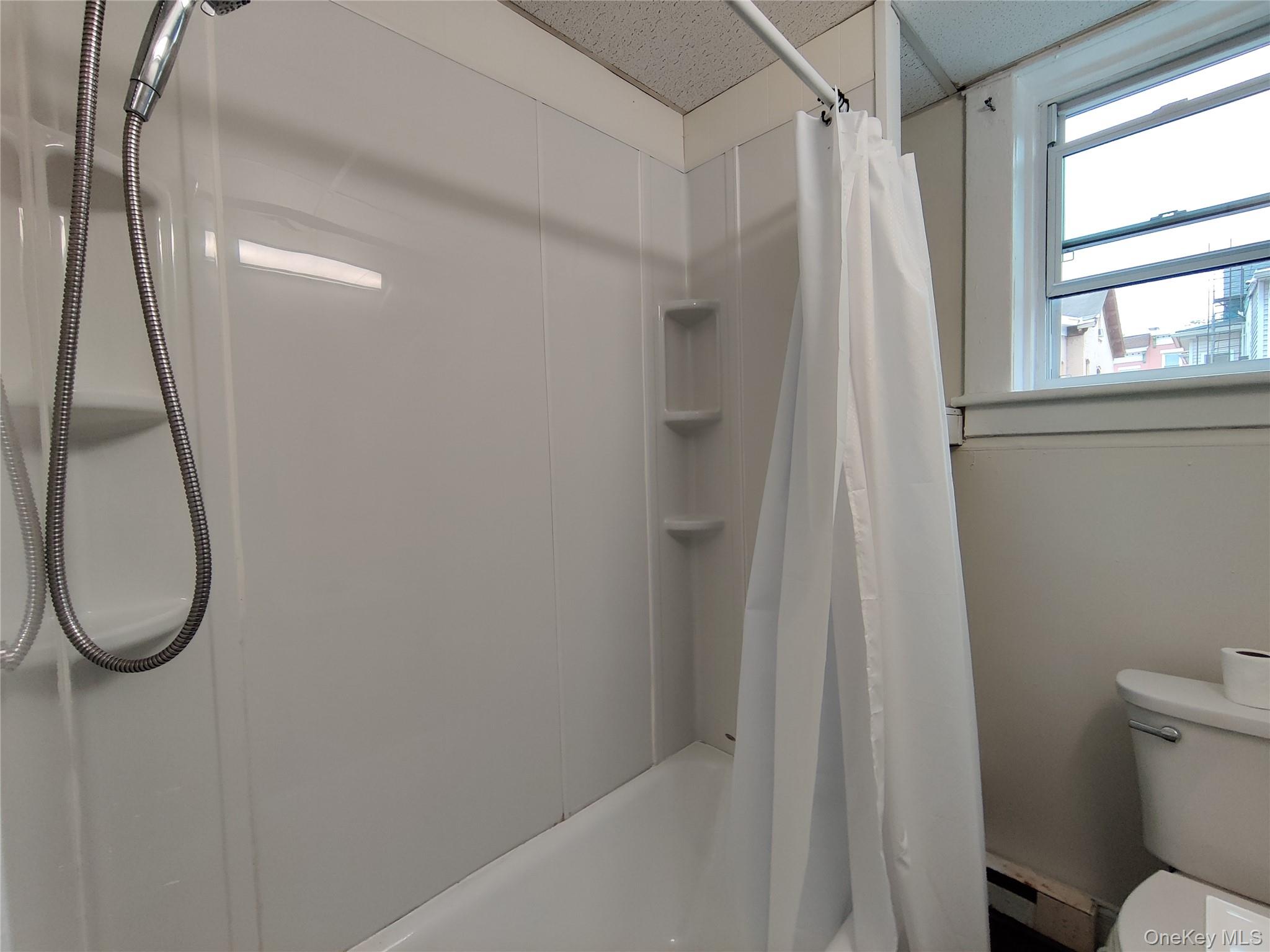 98 Montgomery Street Unit: 1