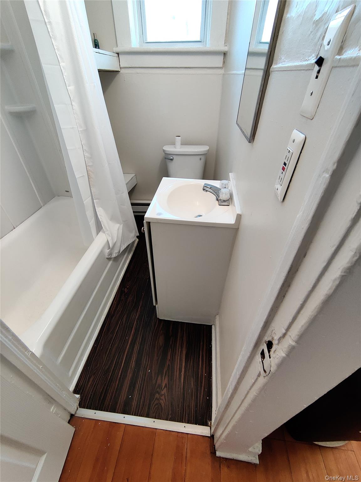 98 Montgomery Street Unit: 1