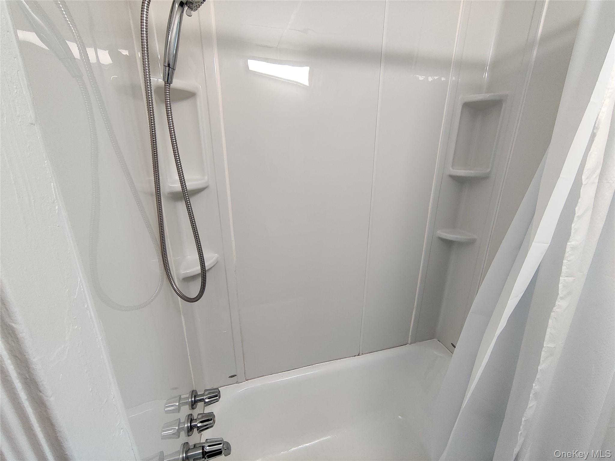 98 Montgomery Street Unit: 1