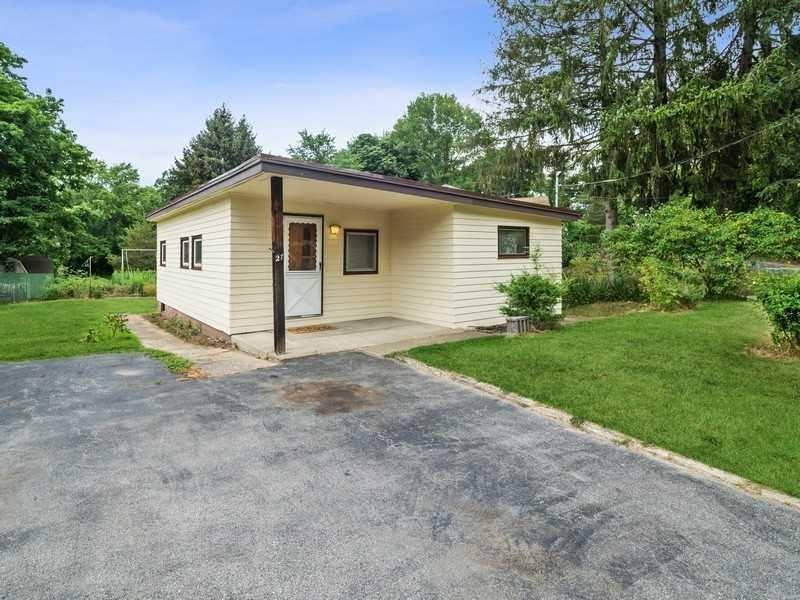 27 DORSEY Lane