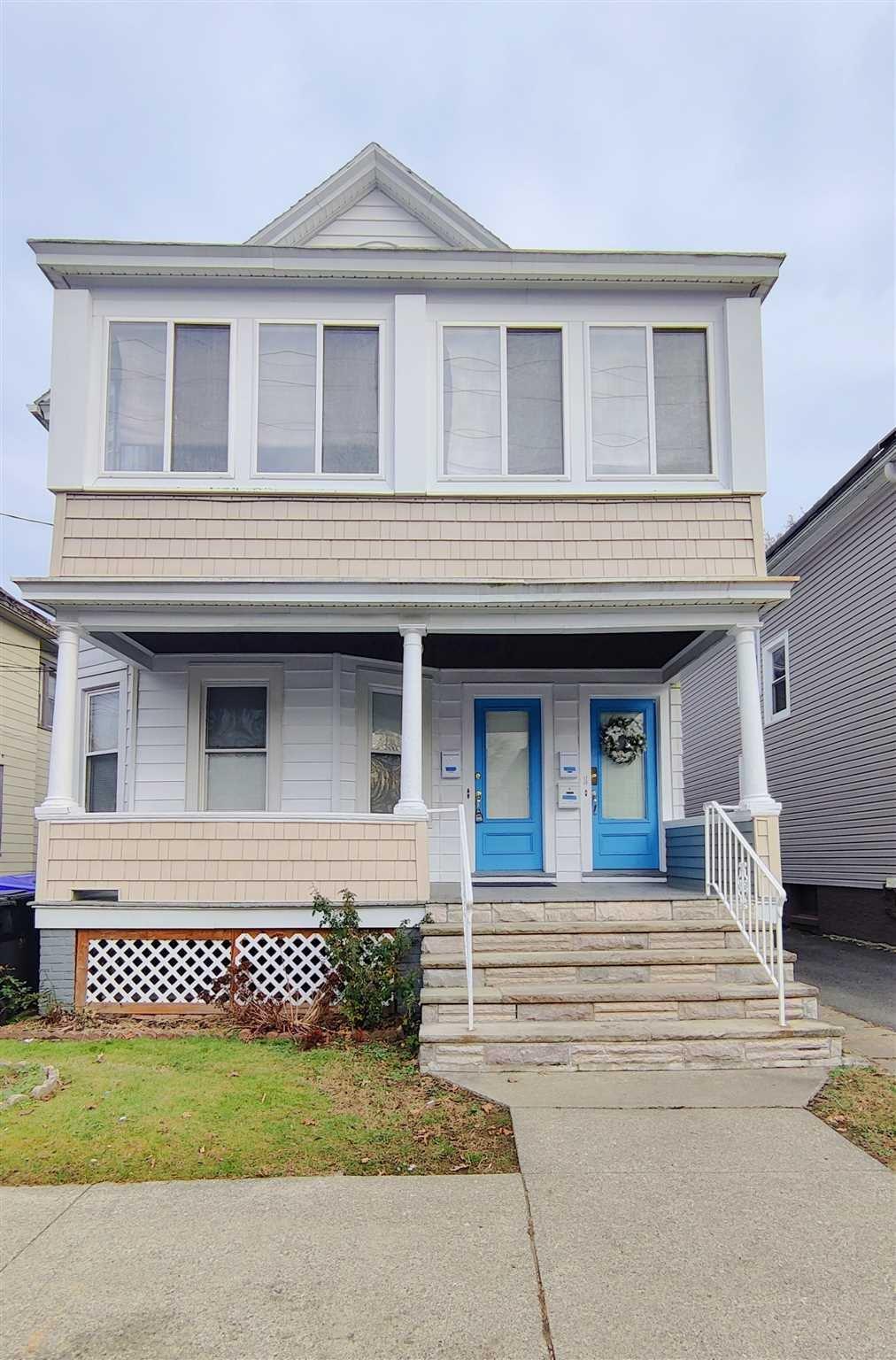 11 FOUNTAIN Place Unit: 1