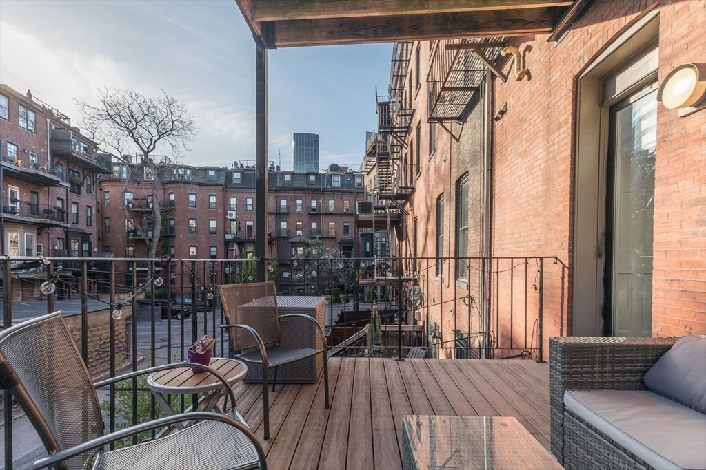 46 Rutland Sq # 2