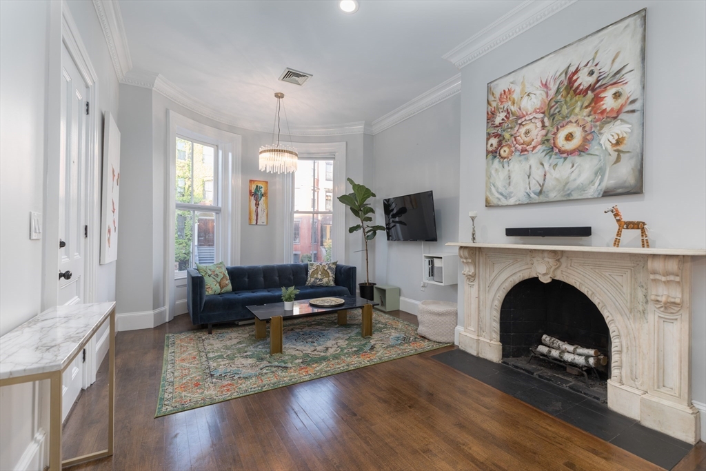 46 Rutland Sq # 2