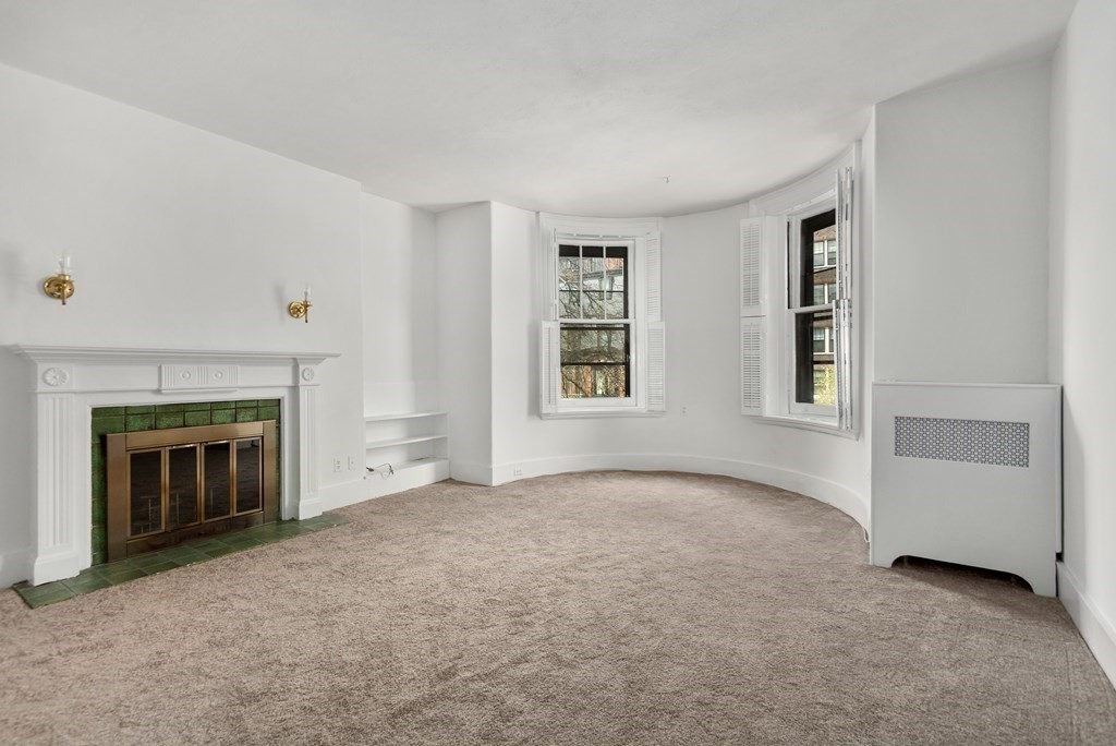 299 Beacon St