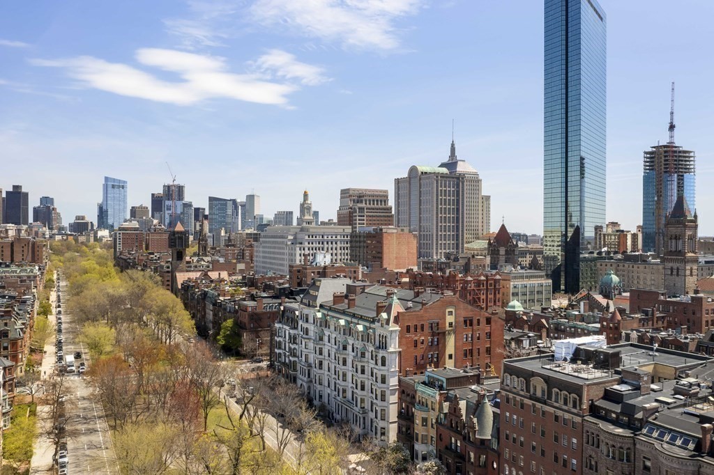 299 Beacon St