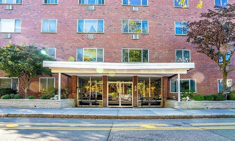 50 Green Street # 214