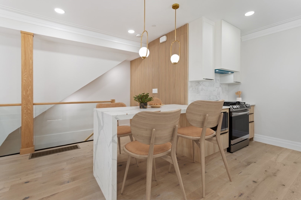 12 Linden St # 12