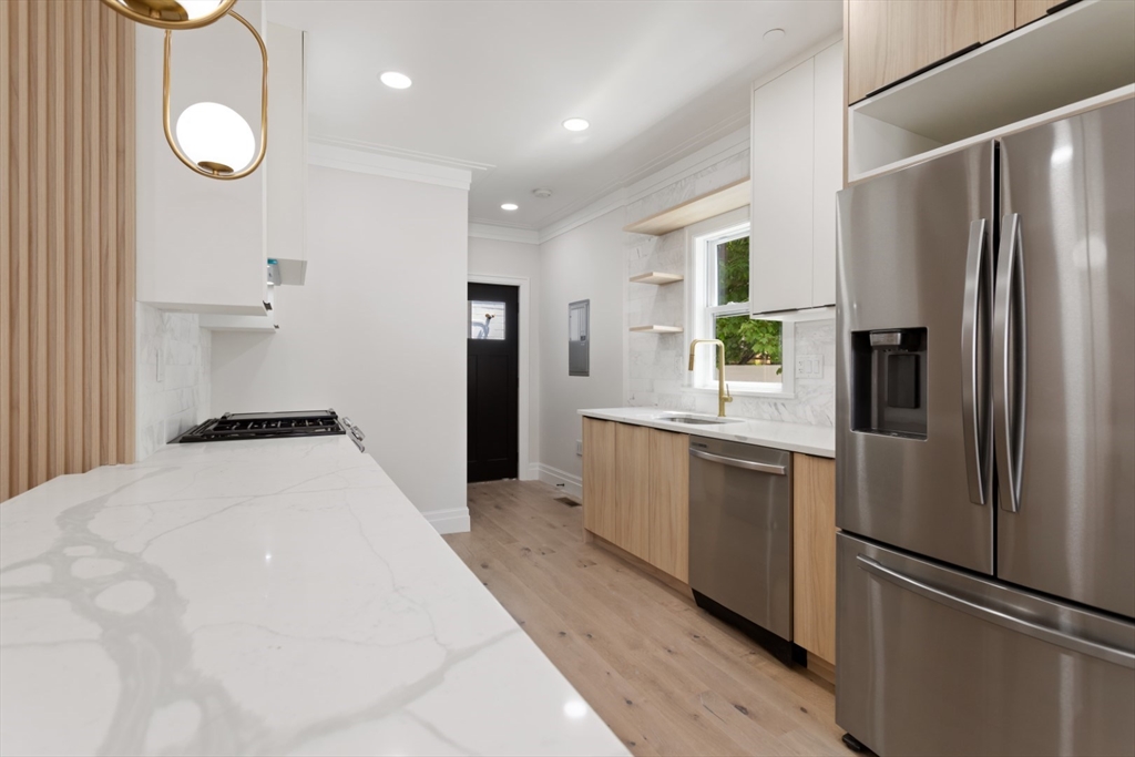 12 Linden St # 12