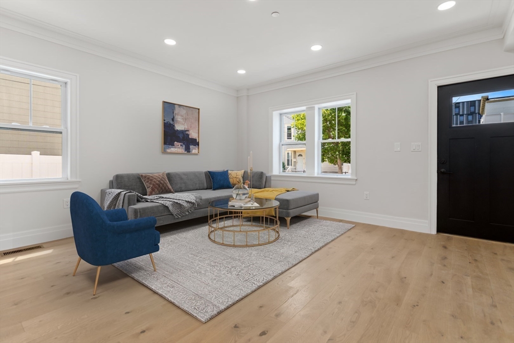 12 Linden St # 12