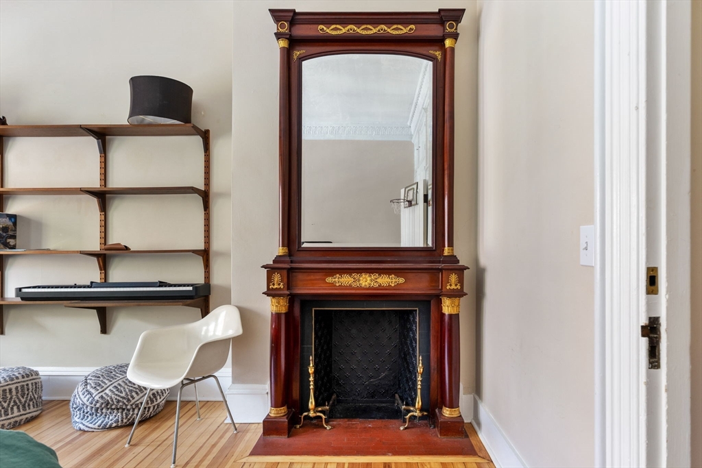295 Marlborough Street # 2