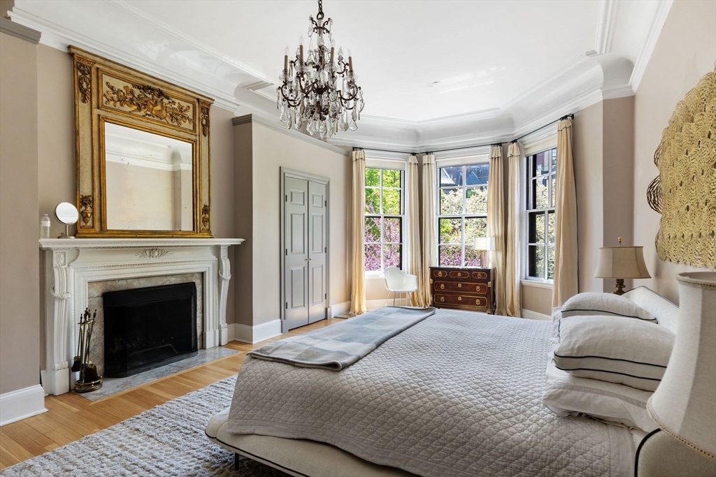 295 Marlborough Street # 2