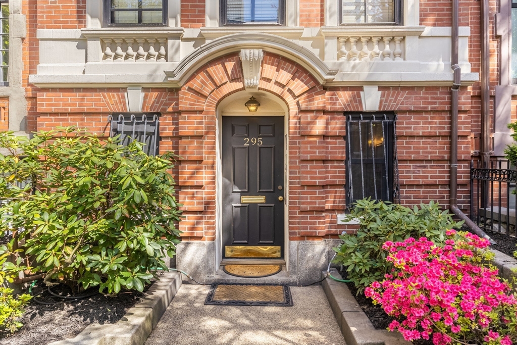 295 Marlborough Street # 2