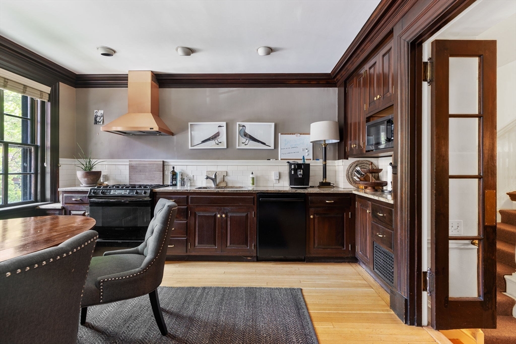 295 Marlborough Street # 2