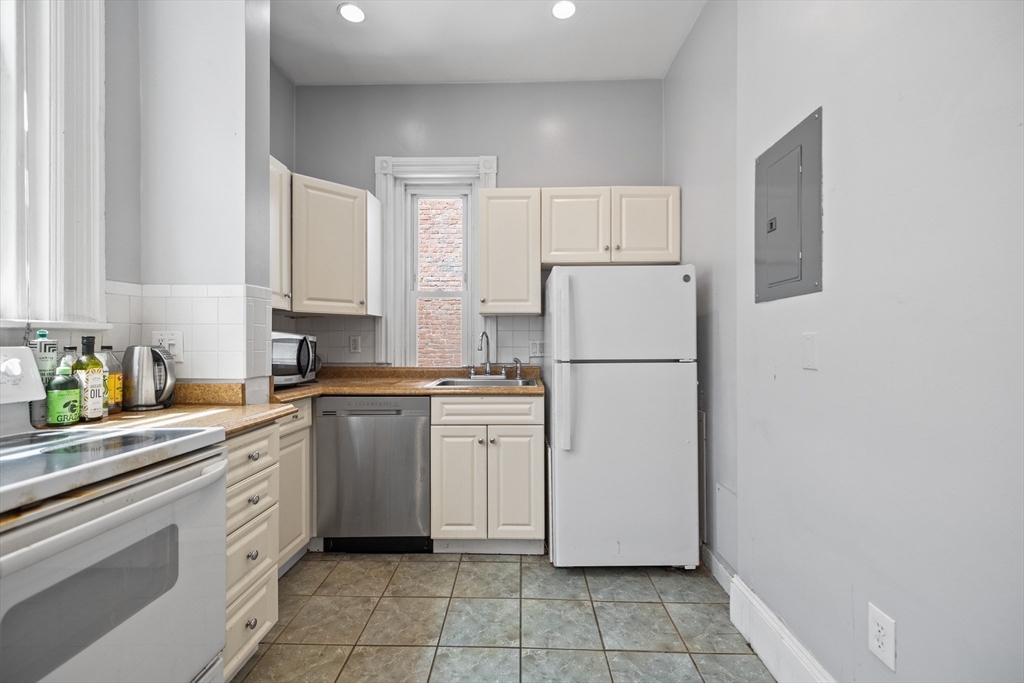259 Beacon Street # 23