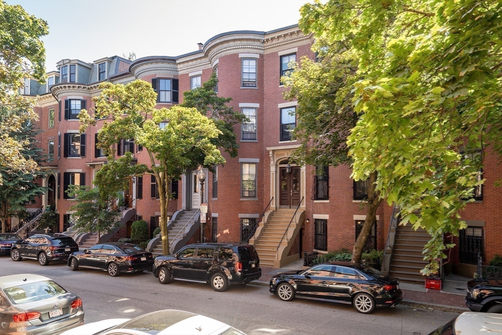 104 Pembroke St # 2