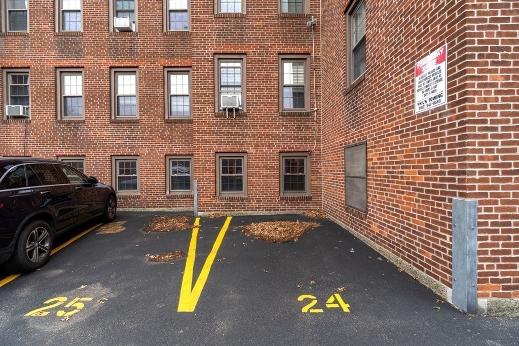 14 Ware St # 24