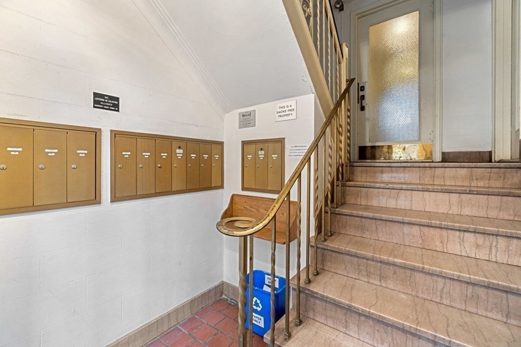 14 Ware St # 24