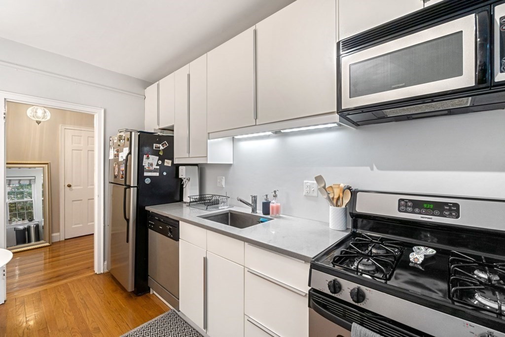 14 Ware St # 24