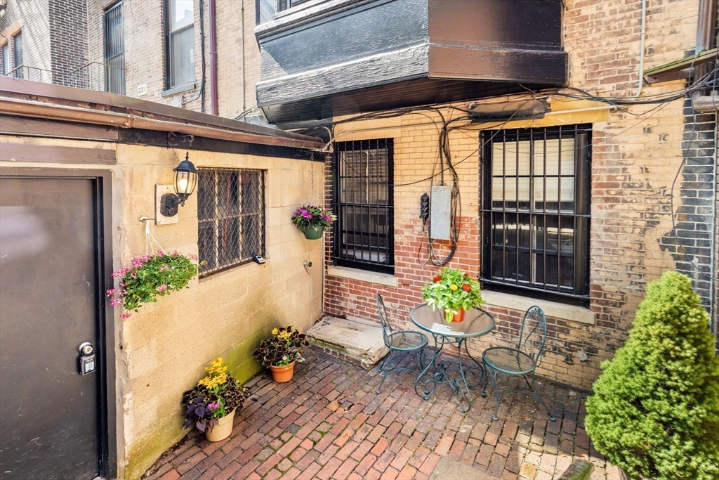 229 Beacon Street # 1