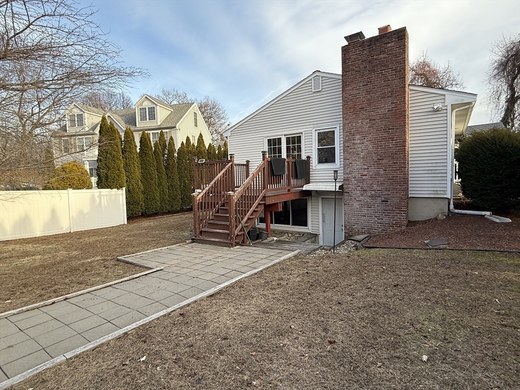 3 Lawn Ave.