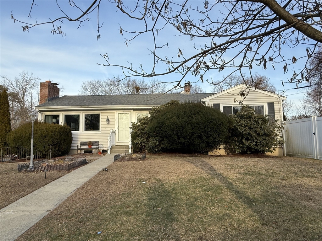 3 Lawn Ave.
