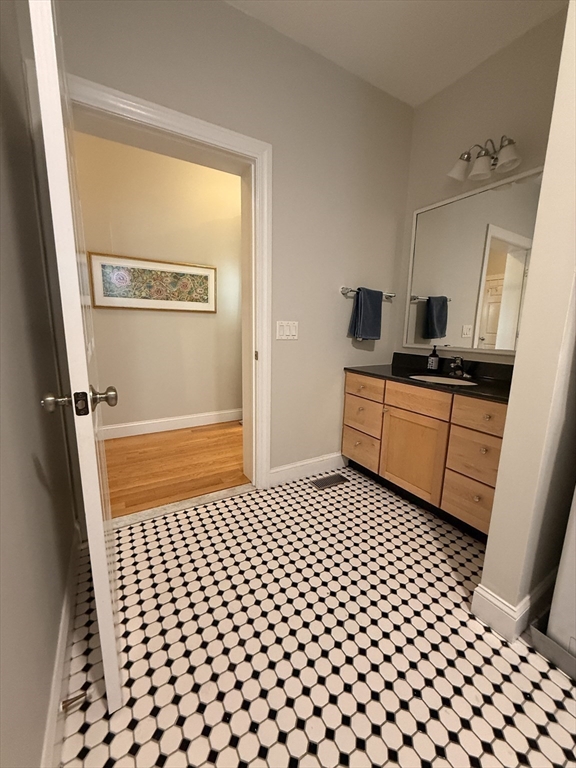 248 Chestnut Ave # 1