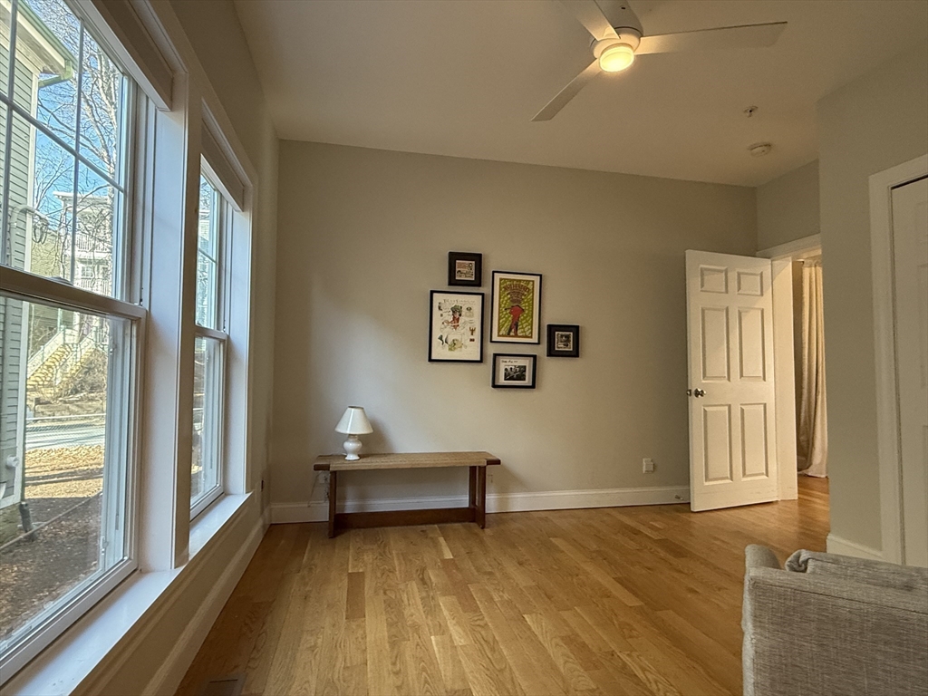248 Chestnut Ave # 1