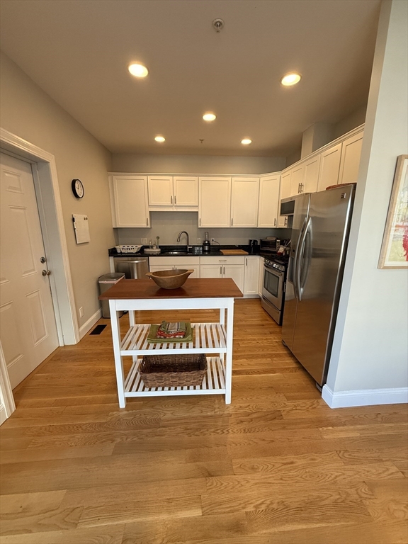 248 Chestnut Ave # 1