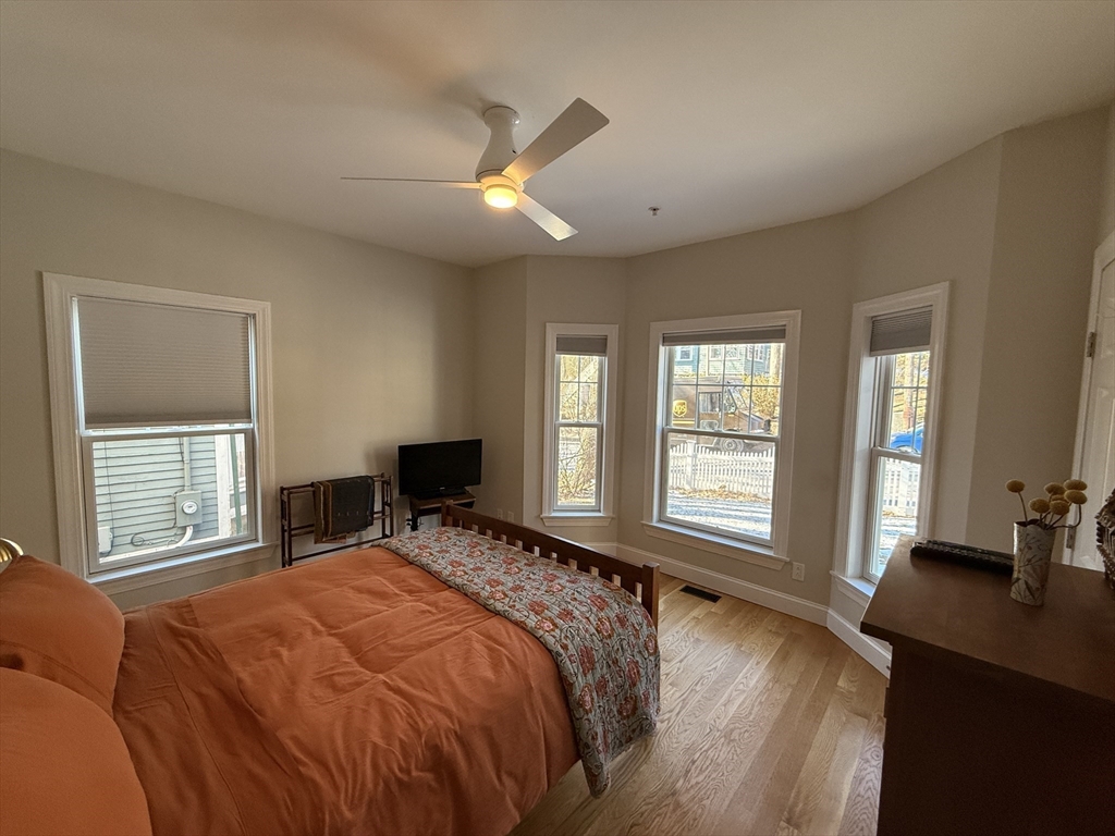 248 Chestnut Ave # 1