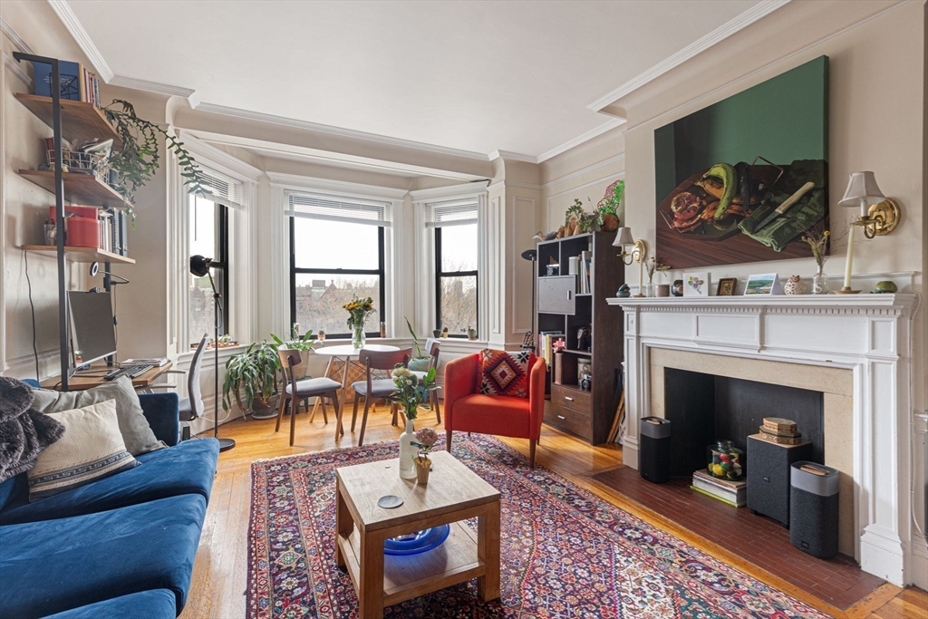 466 Commonwealth # 502