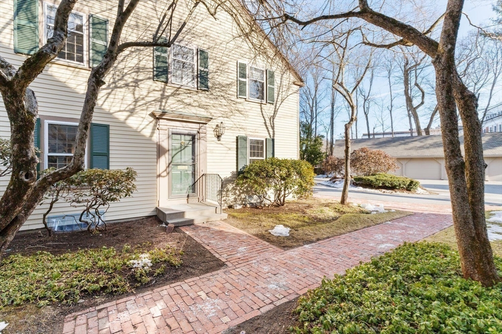 1505 Massachusetts Ave # 14