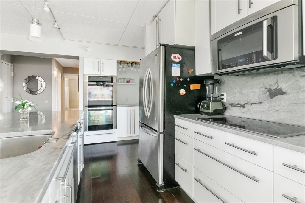 108 Peterborough St Unit: PHS