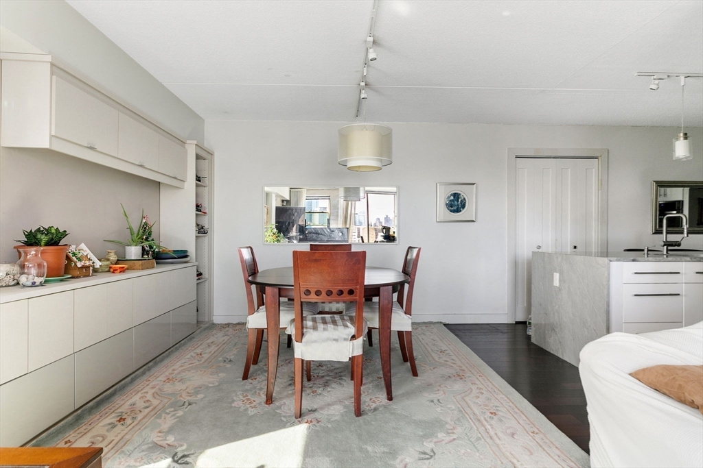 108 Peterborough St Unit: PHS