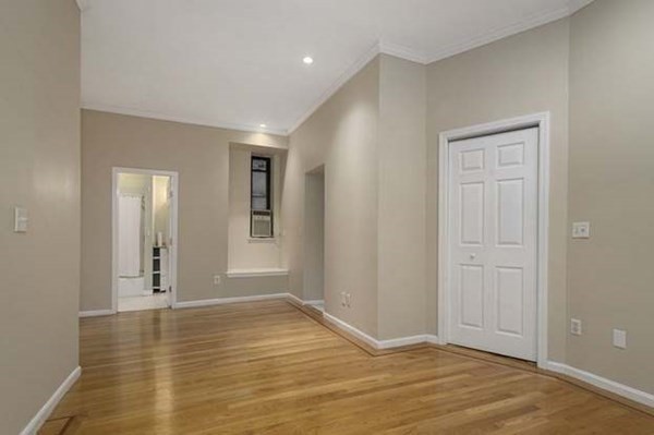 362 Commonwealth Ave. Unit: LA