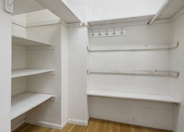 362 Commonwealth Ave. Unit: LA