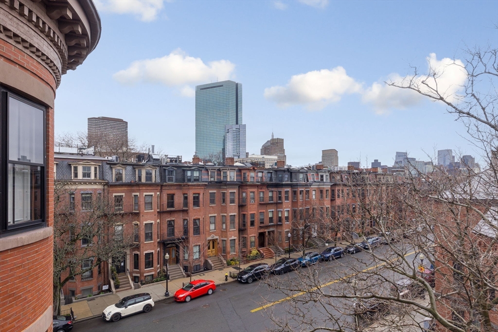 204 W Brookline St # 4