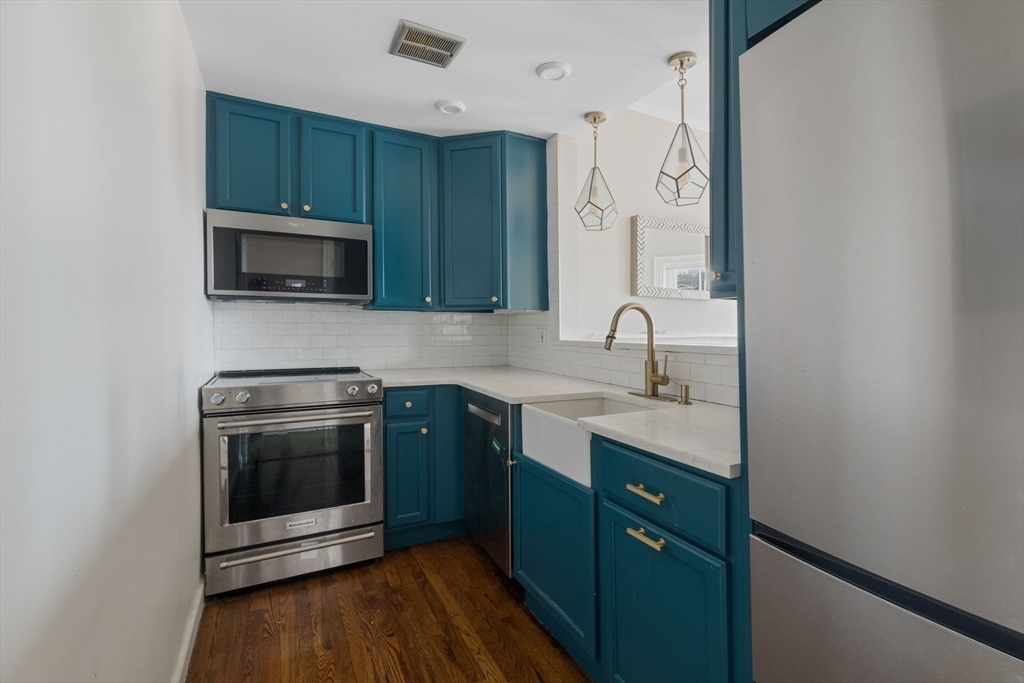 204 W Brookline St # 4