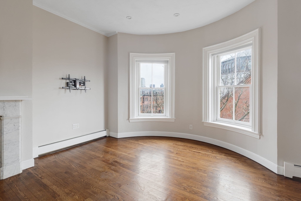204 W Brookline St # 4