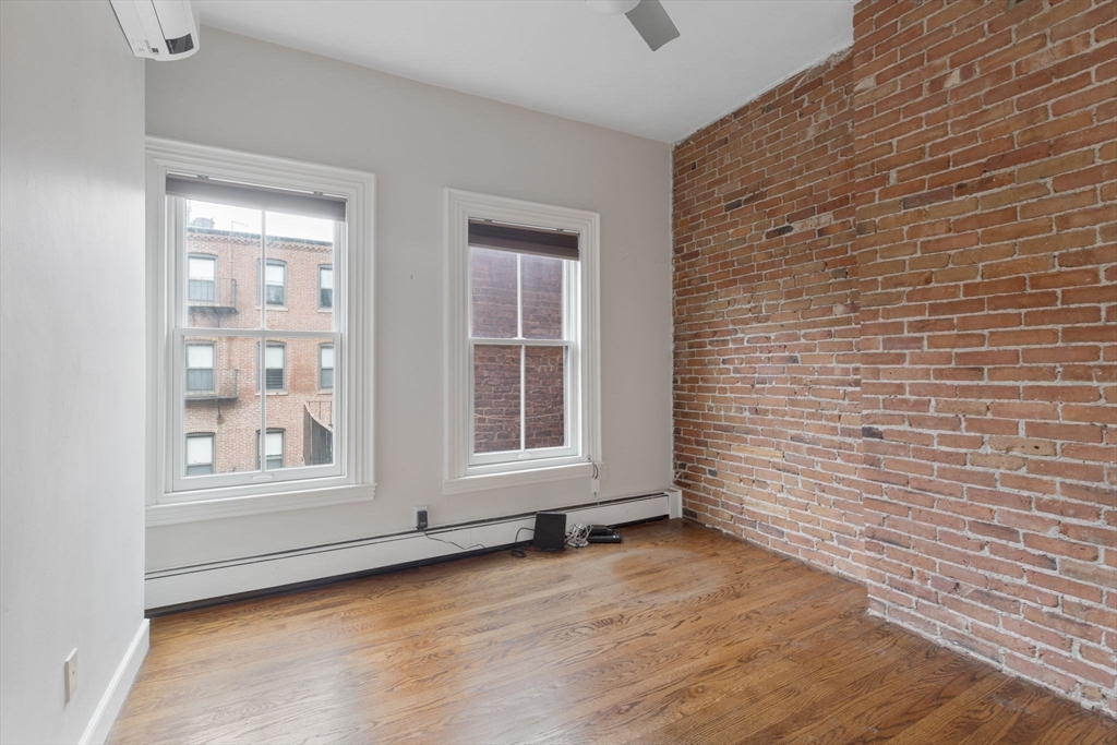 204 W Brookline St # 4
