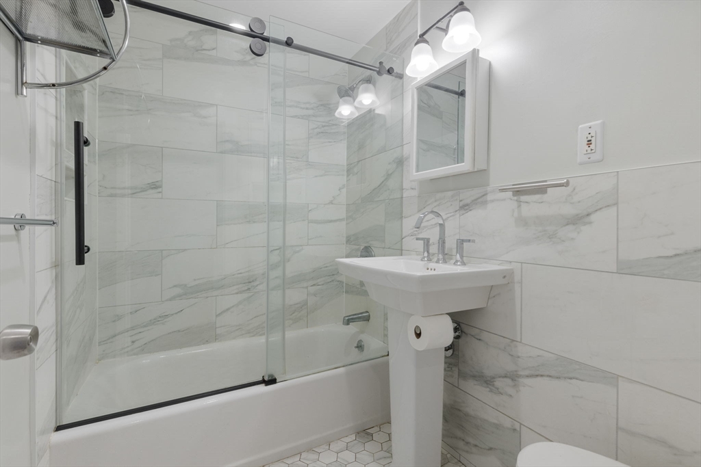 204 W Brookline St # 4